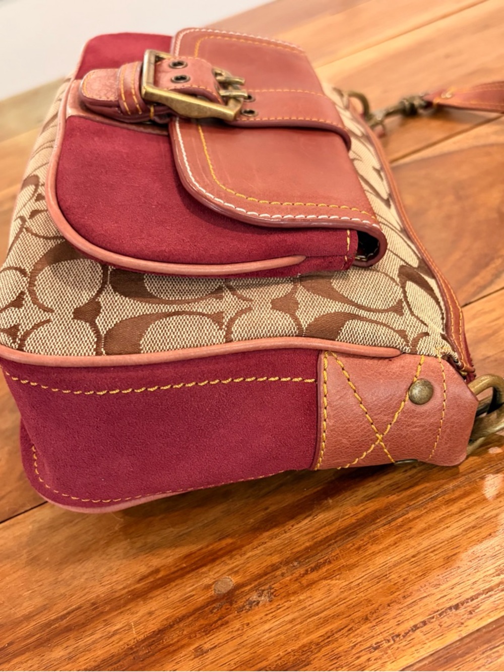 Coach Y2K Special Edition Signature Shoulder Bag Berry Suede & Red Leather - Picture 9 of 16